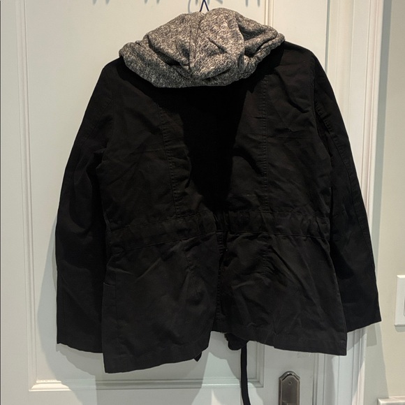 2Sable Black and Gray Hooded Jacket⭐️21” ptp - Picture 6 of 6